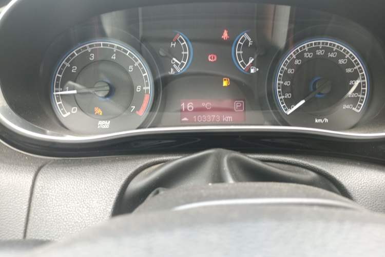 Used Fiat Viaggio 2012 1.4T Automatic Enjoyment Edition Odometer Close Up