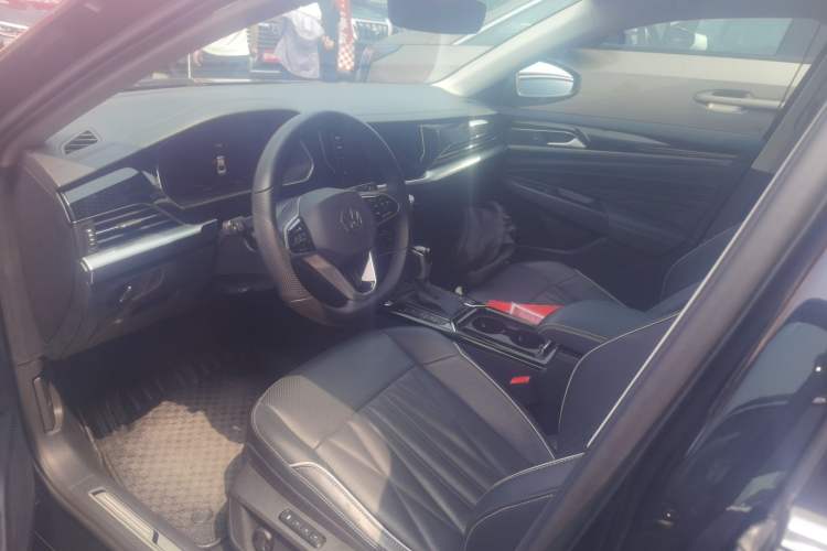 Used Volkswagen Passat 2023 Restyled 330TSI Starry Luxury Edition
