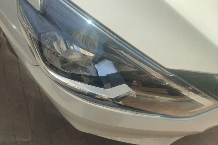 Used Nissan Sylphy 2022 Classic 1.6XE CVT Comfort Edition Right Front Headlight