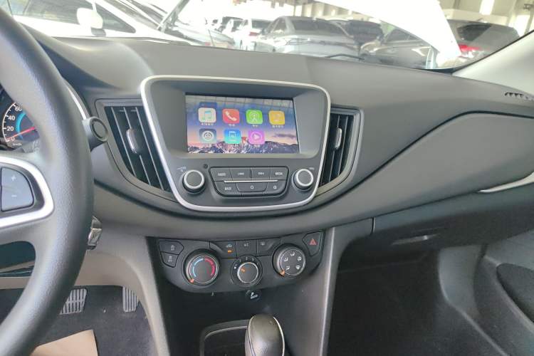 Used Chevrolet Cavalier 2019 320 Automatic Xinyue Edition Audio And AC Panel