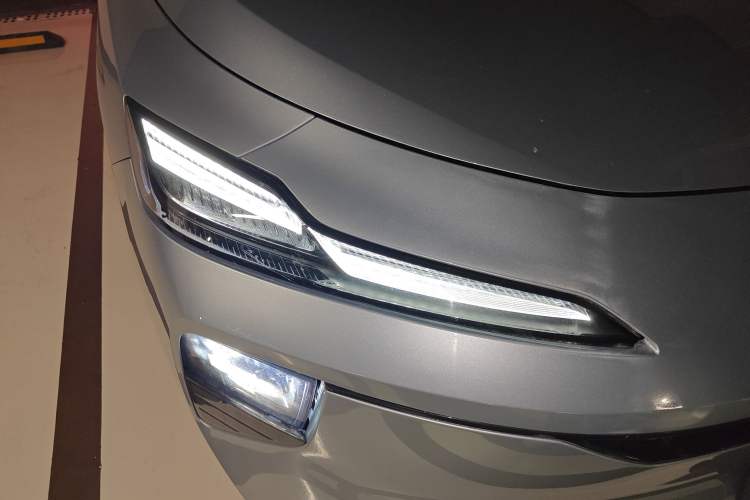 Used Roewe D6 2025 450 km Premium Edition