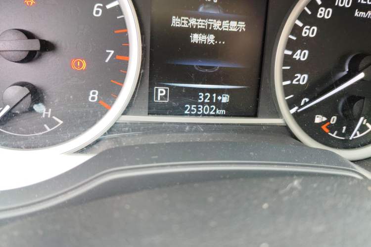 Used Nissan Tiida 2021 1.6L CVT Smart Drive Edition Odometer Close Up