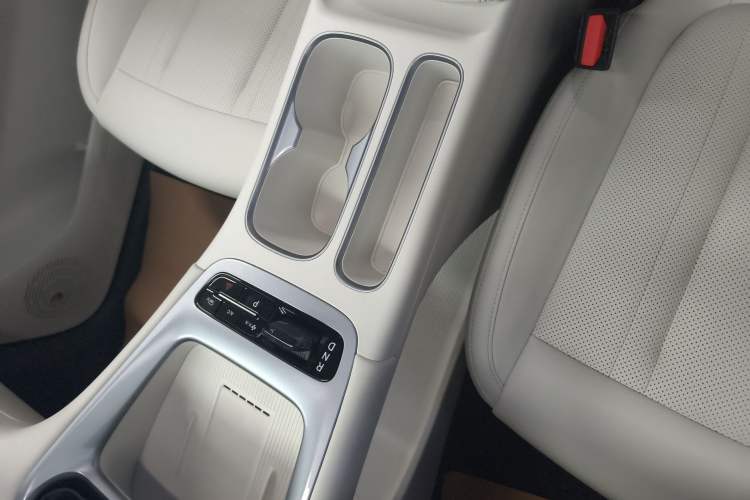 Used Geely Galaxy Geome 2025 UP 410km Exploration+ Edition
