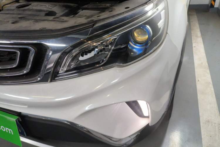 Used Geely Auto Vision X3 2017 1.5L Manual Elite Model Left Front Headlight