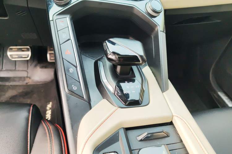 Used Lynk & Co 06 2020 1.5T YAO Halo