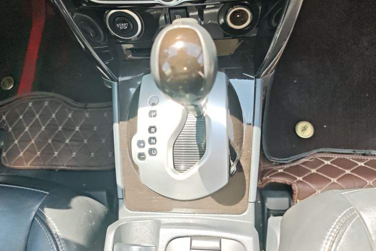 Used Renault Koleos 2012 2.5L Two-Wheel Drive Comfort Edition with Navigation