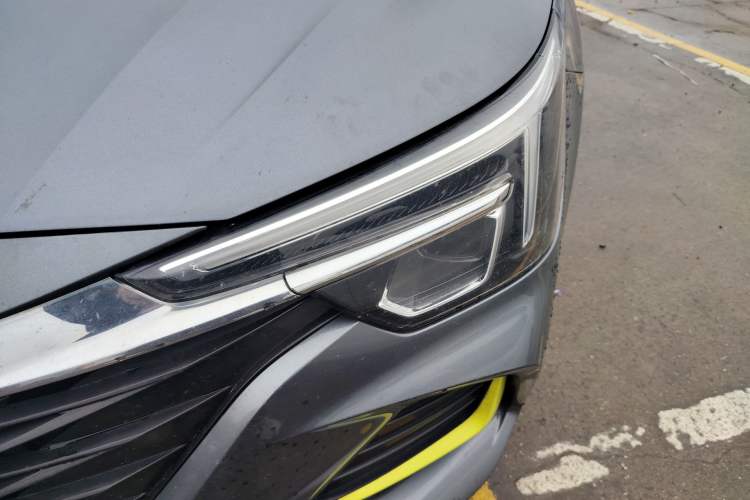 Used Roewe i6 MAX 2020 300TGI Automatic Sporty Cool Edition Left Front Headlight