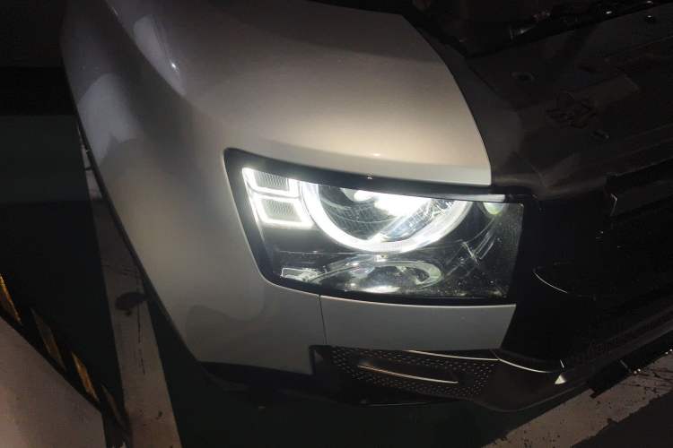 Used Land Rover Defender 2021 110 P400 X Right Front Headlight