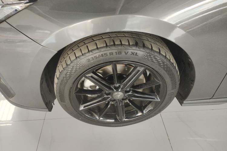 Used Changan UNI-V iDD 2023 Zhidian iDD 1.5T 113km Smart & Fun Version (Rapid Edition)
