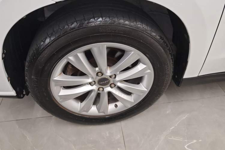 Used Haval H2 2016 Red-Label 1.5T Automatic Two-Wheel Drive Luxury Model Left Front Wheel Hub
