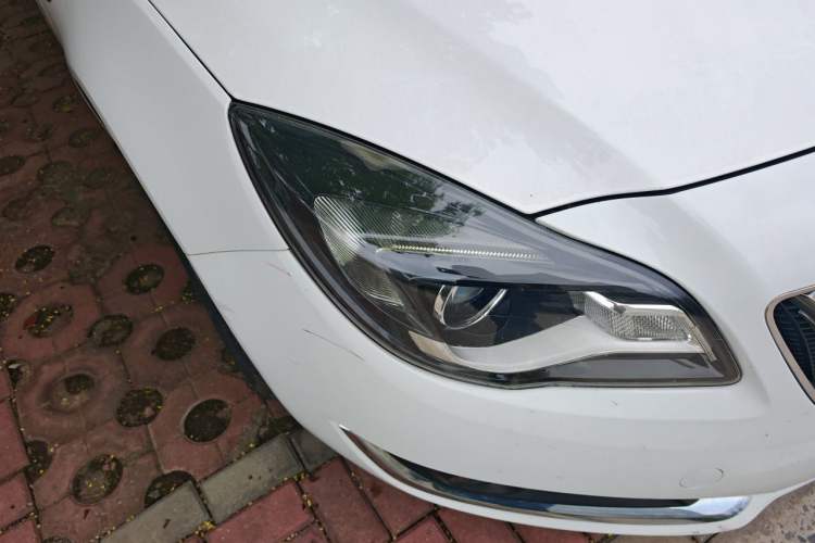 Used Buick Regal 2014 2.0L Leading Fashion Edition Right Front Headlight