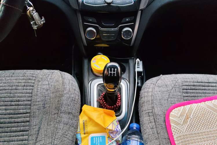 Used Karry K50 2019 1.5L Manual Value Edition Gear Lever