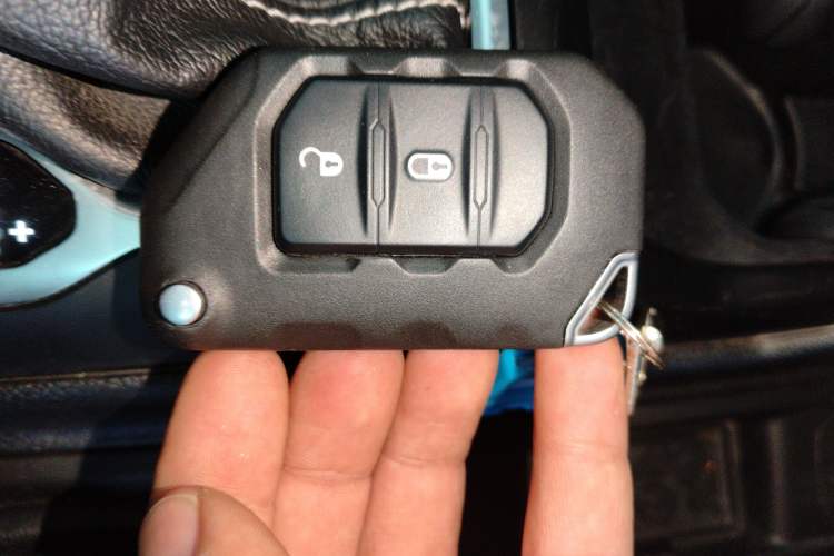 Used Jeep Wrangler 2019 2.0T Sahara Four-Door Brilliant Top Version China VI Emission Standard