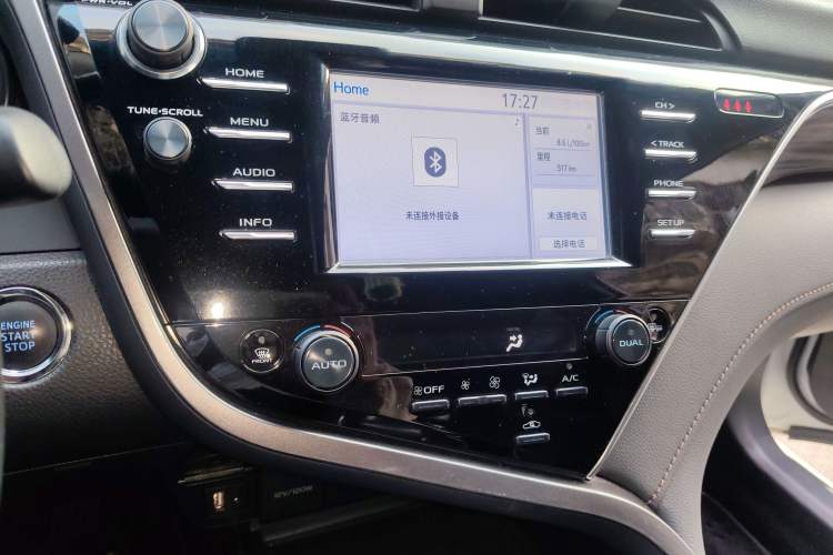 Used Toyota Camry 2018 2.0G Luxury Edition
