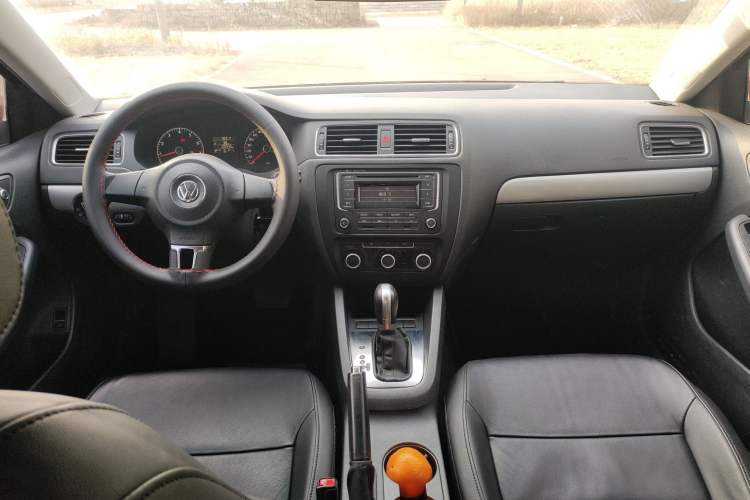 Used Volkswagen Sagitar 2014 Revised Version 1.6L Automatic Comfort Edition