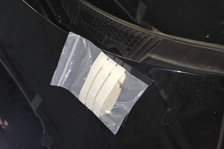 Used Zeekr 009 2024 Six-Seat Executive Version 4WD 108 kWh Vehicle Key