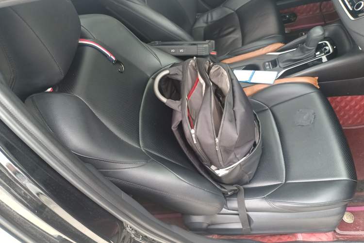 Used Toyota Levin 2019 185T CVT Luxury Edition China VI Standard Right Front Seat