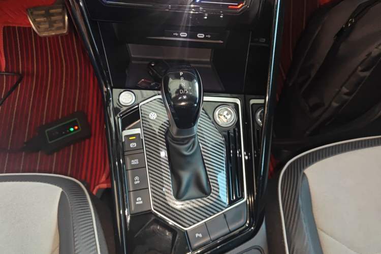 Used Volkswagen Tayron X 2023 330TSI Two-Wheel-Drive Prestige High-Energy Version Gear Lever