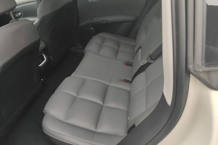 Used IM LS6 2025 Lingxi Intelligent Driving Edition Left Rear Seat