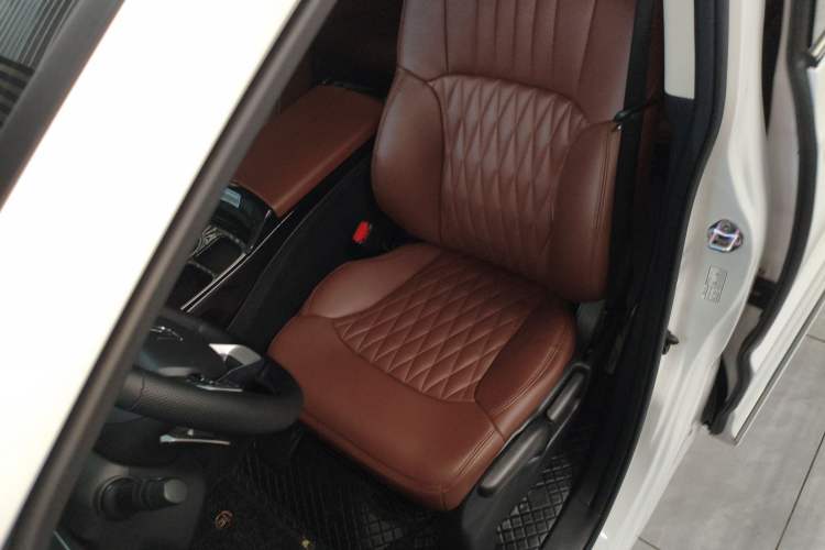 Used Honda Odyssey 2024 2.0L eHEV Sharp & Enjoy Edition Left Front Seat