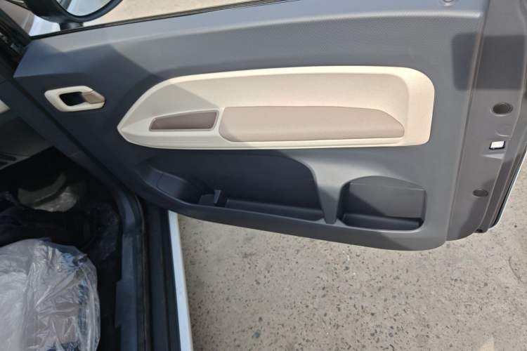 Used Chery New Energy QQ Ice Cream 2024 Edition Youth Version 205km Sundae