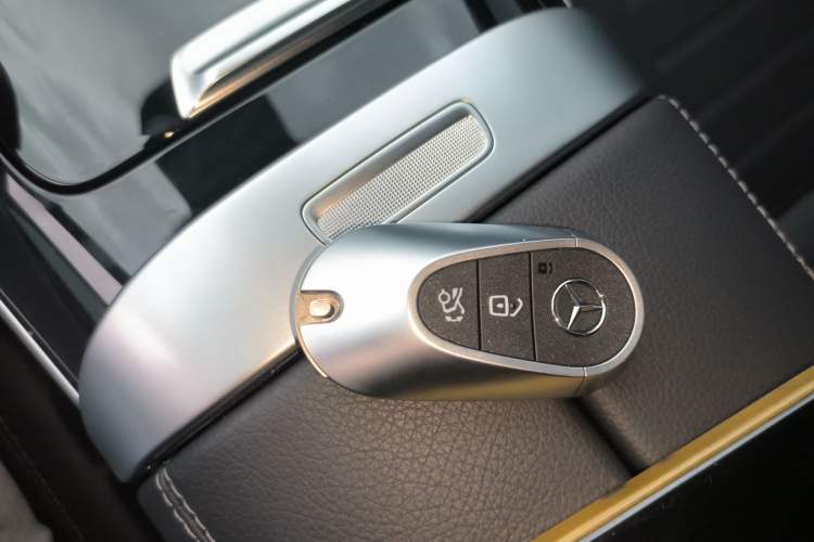 Used Mercedes-Benz C-Class 2025 C 260 L Sport Edition Vehicle Key