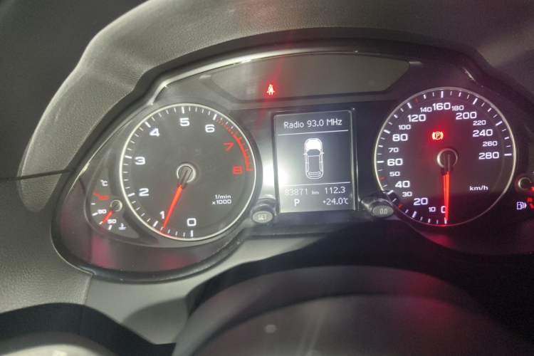 Used Audi Q5 2017 Plus 40 TFSI Ambition Model
