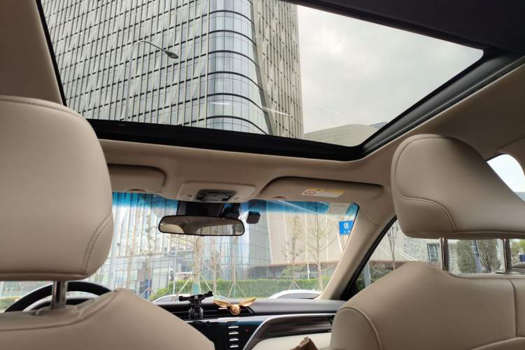 Used Toyota Camry 2018 2.5G Luxury Edition
