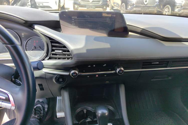 Used Mazda 3 Axela 2021 2.0L Automatic Zhiyao Edition
