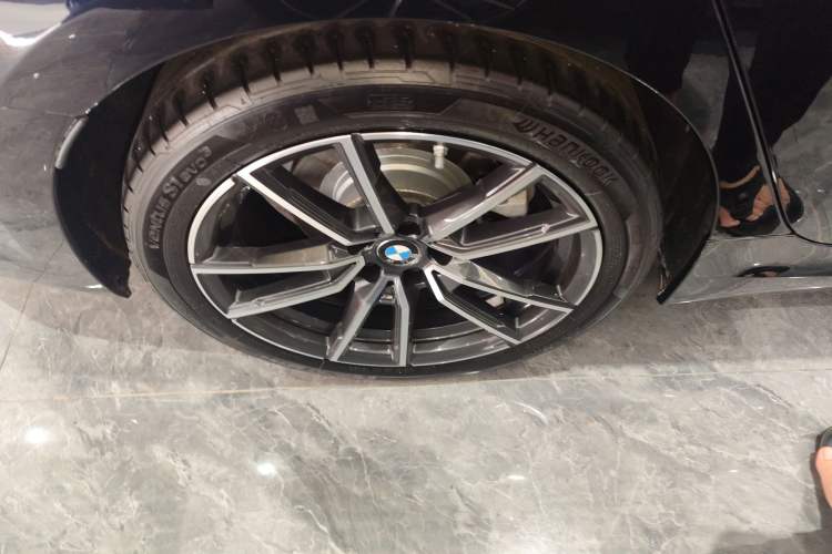 Used BMW 3 Series 2022 Updated 325Li M Sport Package Right Rear Wheel Hub