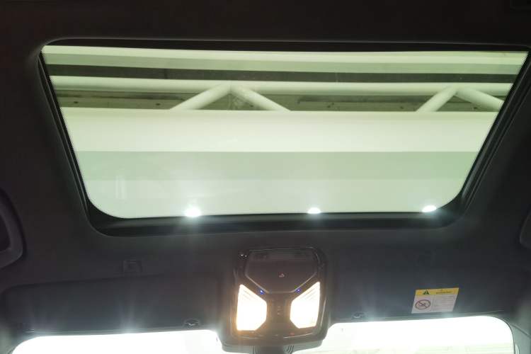 Used BMW 5 Series 2023 530Li Leading Model M Sport Package Headliner