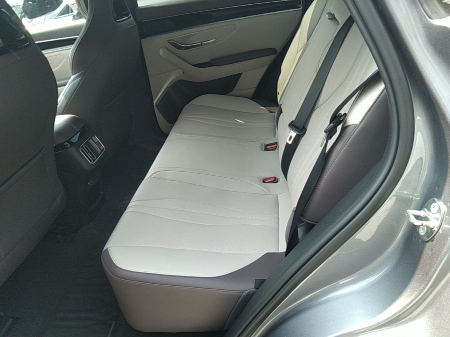 BYD Song PLUS New Energy 2025 EV 520km Premium Version — снимка 20