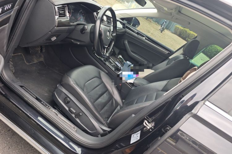 Used Volkswagen Phideon 2018 Revised Version 380TSI Two-Wheel Drive Business Edition
