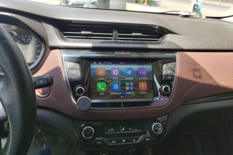 Used CHANGAN Lingxuan 2017 1.5T Manual Joyful & Happy Model Audio And AC Panel