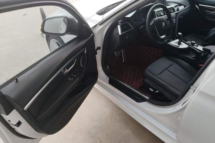 Used BMW 3 Series 2016 316i Fashion Model Driver Seat