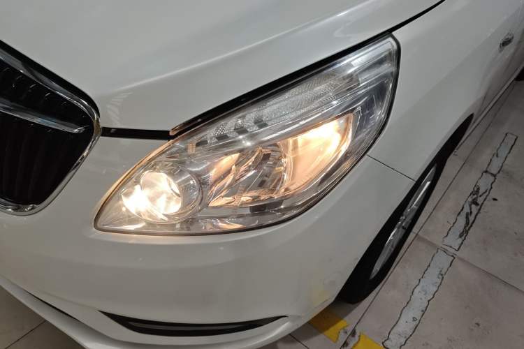 Used Buick GL8 2018 28T Luxury Model China VI Standard