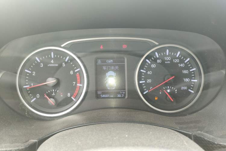 Used Great Wall Wingle 5 2017 2.4L European Version Gasoline Two-Wheel Drive Entry-Level Big Double Cab 4G69S4N