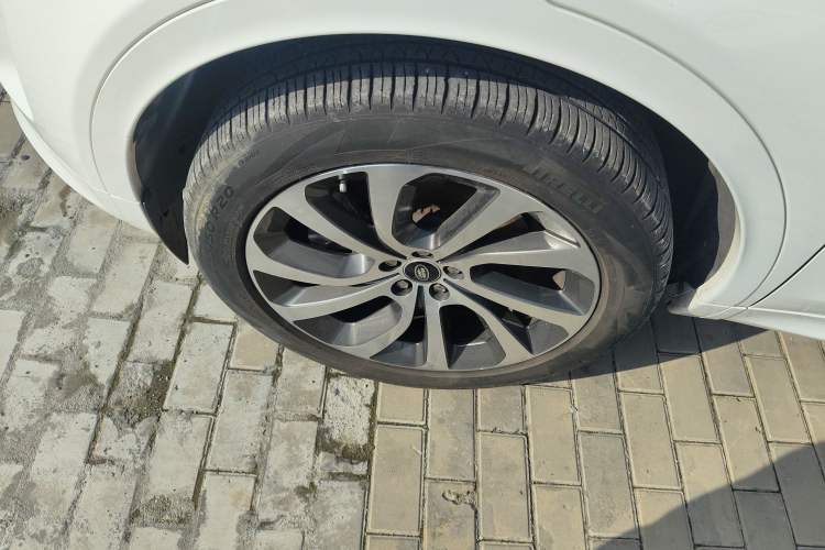 Used Land Rover Discovery Sport 2020 249 PS R-Dynamic Performance Edition
