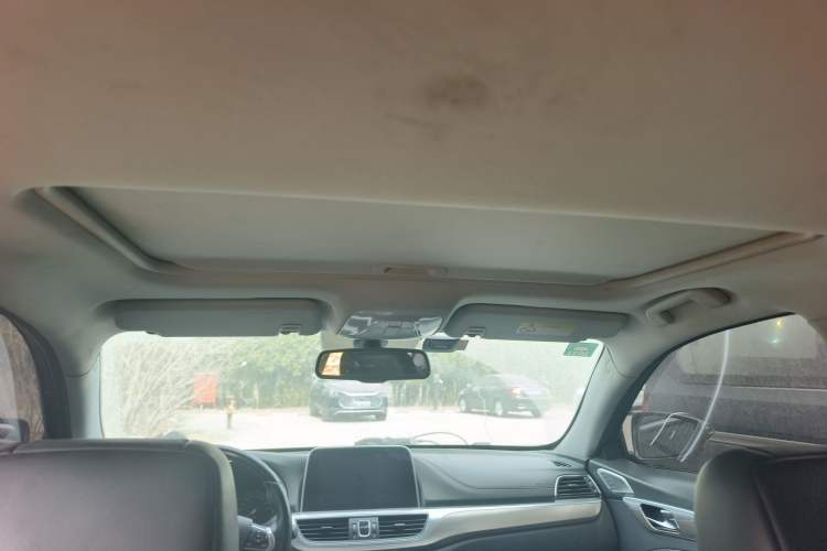 Used GAC Trumpchi GA8 2017 280T Deluxe Edition
