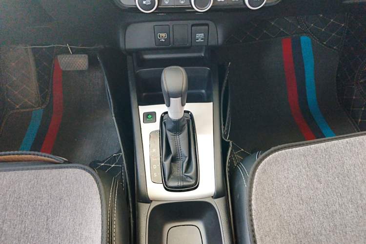 Used Honda Fit 2021 1.5L CVT Trend Edition Gear Lever