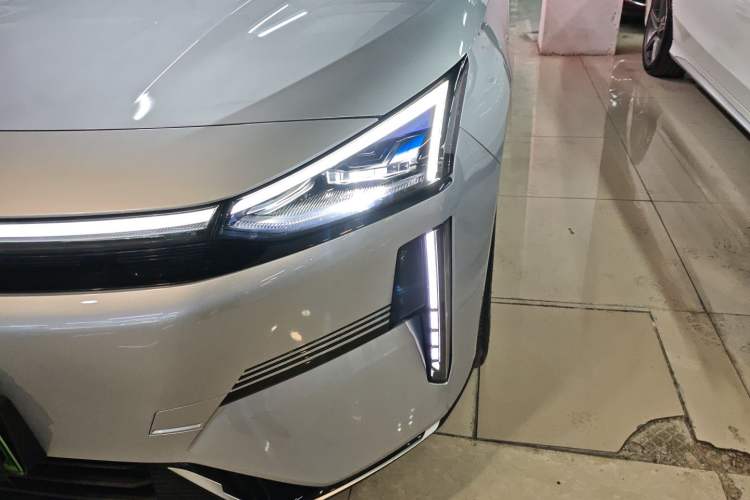 Used Geely Galaxy L6 2025 EM-i 140km Starship Edition