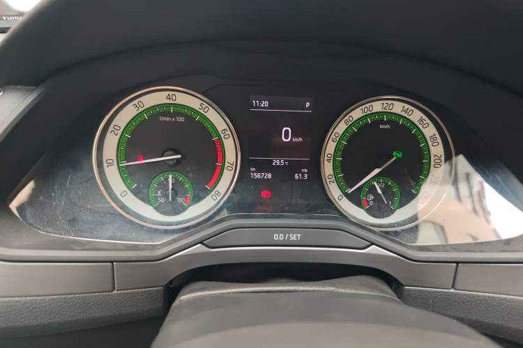 Used Skoda Superb 2018 TSI280 DSG Comfort Edition China V Standard Odometer Close Up