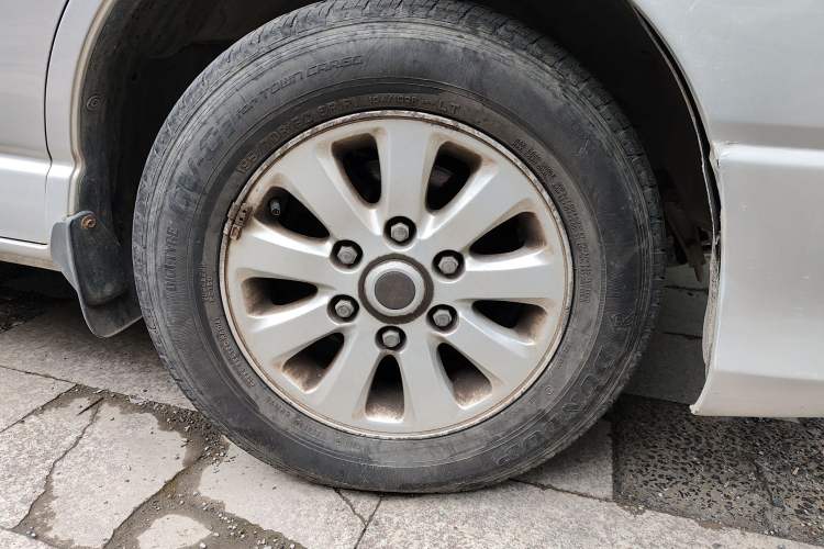 Used Jinbei Grace 2010 2.7L 3rd Generation Yu Ling Luxury Version Long Wheelbase 9-Seater Equipped with 2TR Engine