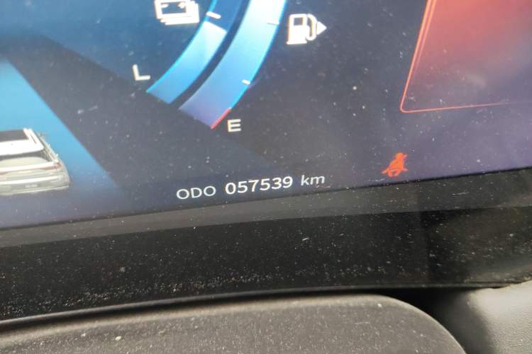 Used Dongfeng Aeolus Huge 2022 Mach Dual-Motor 1.5T MHD Dare-to-Dream Edition