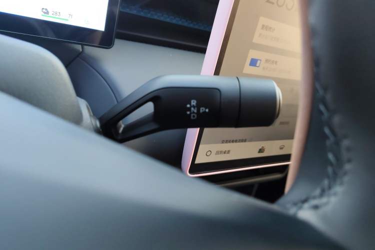 Used Lynk & Co Z20 2025 530 km Range Rear-Wheel Drive Max
