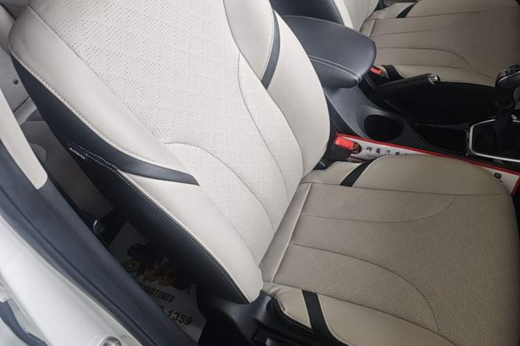 Used Baojun 730 2019 1.5T Manual Fashion Model 7 Seats China V