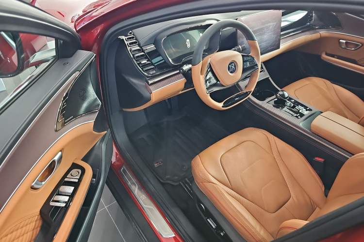 Used BYD Han 2023 EV Champion Edition 610KM All-Wheel-Drive Flagship Model
