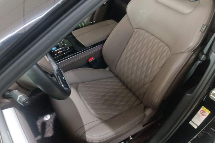 Used BYD Han 2024 EV Glory Edition 506KM Front-Wheel-Drive Premium Model Left Front Seat