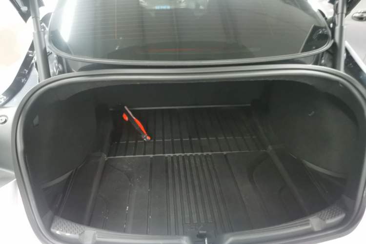 Used Tesla Model 3 2023 Rear-Wheel-Drive Version