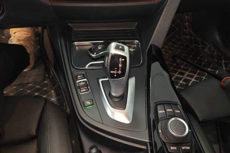 Used BMW 3 Series GT 2018 320i Sport Edition
